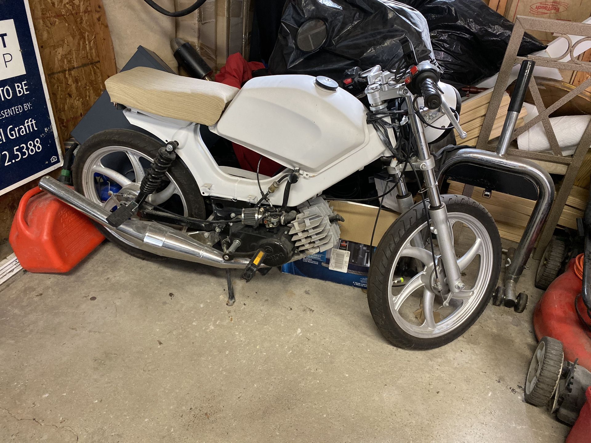 Tomos moped