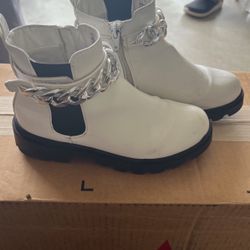 Sz 3 Girls Boots 