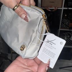 New With Tags Lululemon Belt Bag 