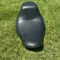 Stock Harley Davison Solo Seat