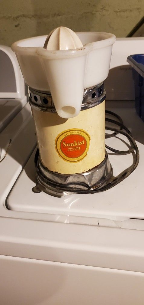 Antique Collectible Sunkist Juicit Electtic Juicer