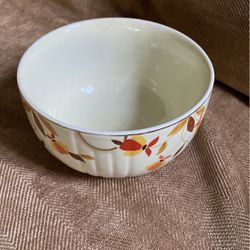 Hall’s superior quality autumn leaf small 6 inch mixing bowl