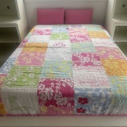 Pottery Barn Teen Bed