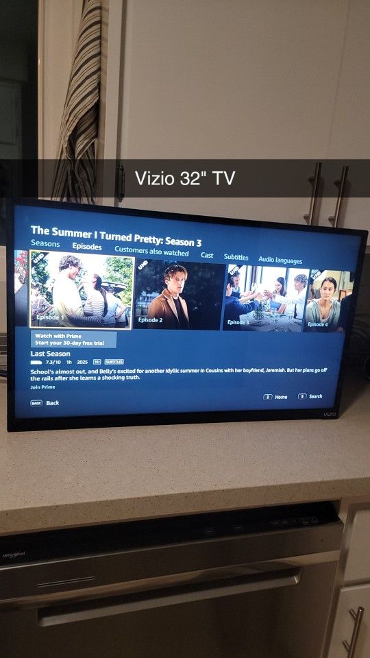 Vizio 32" TV w/Remote