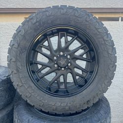 20x10 6x5.5 New Wheels Used Tires