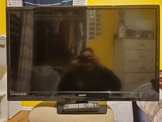 SANYO 32 inch TV