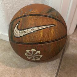 Nike Playground Basketball 