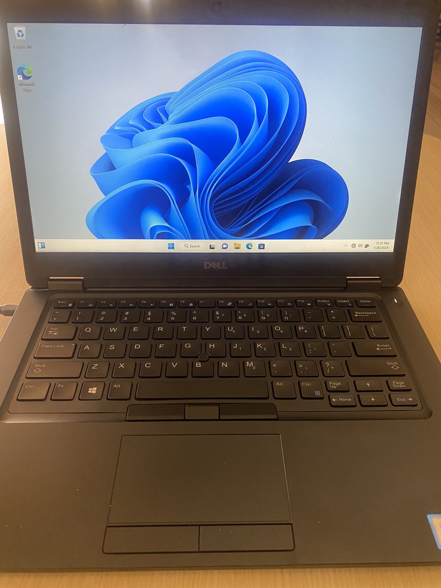 Dell Latitude 7490 Laptop Windows 11