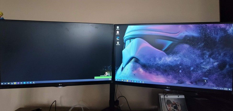 Adjustible Dual Monitor Stand