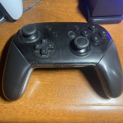 Nintendo Switch Pro Controller 