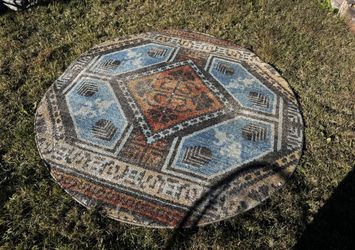 The Hoover WindTunnel Whole House Rewind Upright Vacuum Cleaner UH71330, is perfect for Whole Home Cleaning from Floor to Ceiling. The Multi-Floor Bru