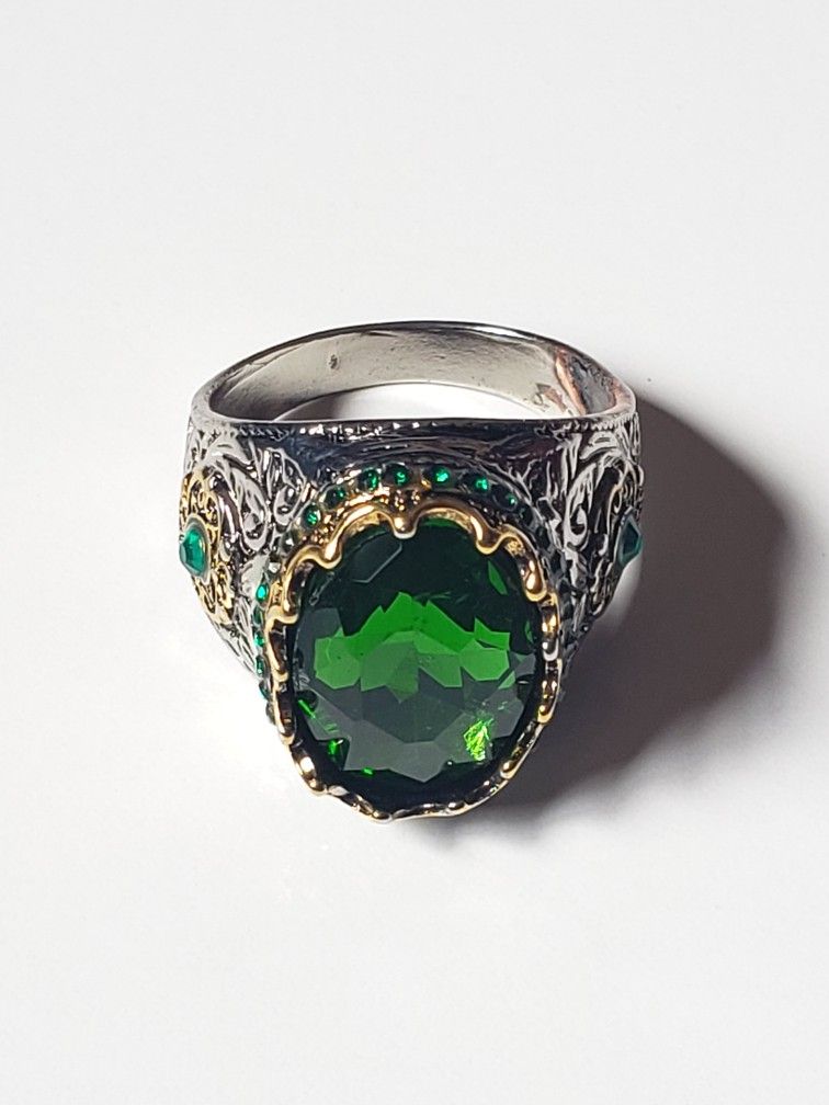 Zircon Ring 925 Silver Ring Engraved, Multi Stone Ring for Men. Color Green Stone Used Ring Size  13.5