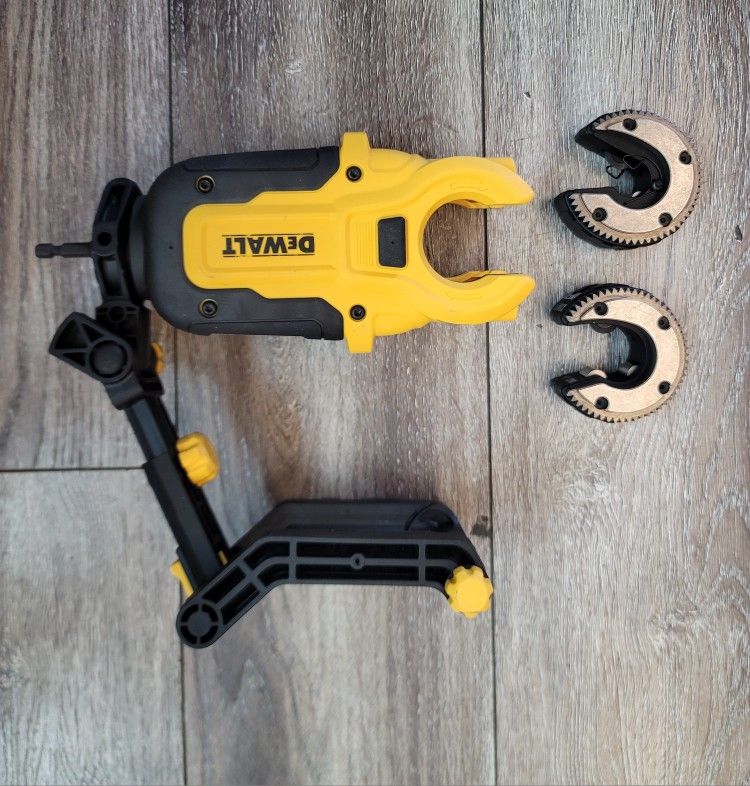 DEWALT IMPACT CONNECT Copper Pipe Cutter Impact Driver Attachment Tubing Cutter (DWACPRIR)
