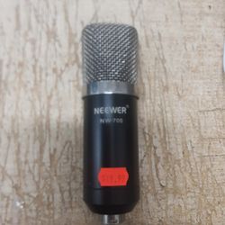 Neewer NW-700 Professional Condenser Microphone 