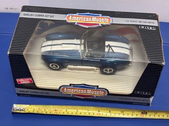 Ertl American Muscle Shelby Cobra 427 S/C 1:18 Diecast Blue