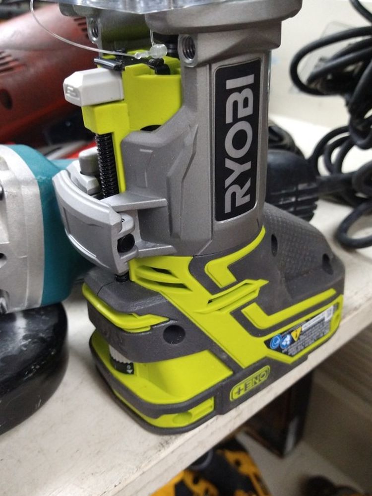 Ryobi Cordless Router With Battery And Charger