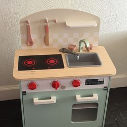 Toy Kitchen