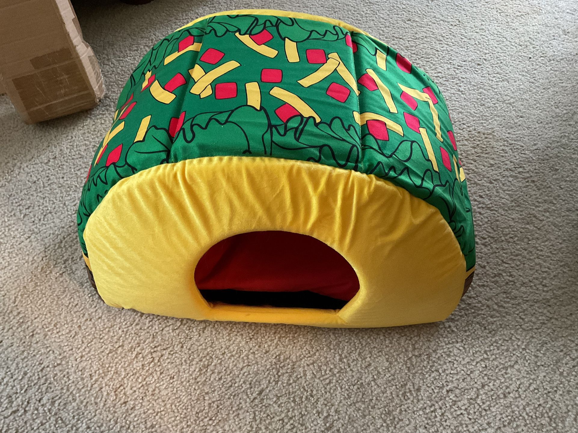 Cat Or Small Dog Bed.  $8.00
