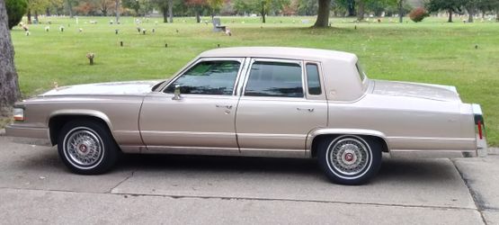 1992 Cadillac Brougham