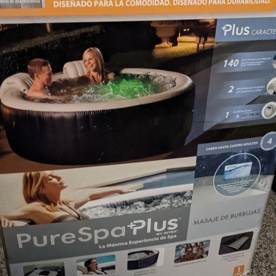 Intex 28429E PureSpa Plus 6.4 Foot Diameter 4 Person Portable Inflatable  Hot Tub Spa with 140 Bubble Jets and Built in Heater Pump, Blue for Sale in  Houston, TX - OfferUp