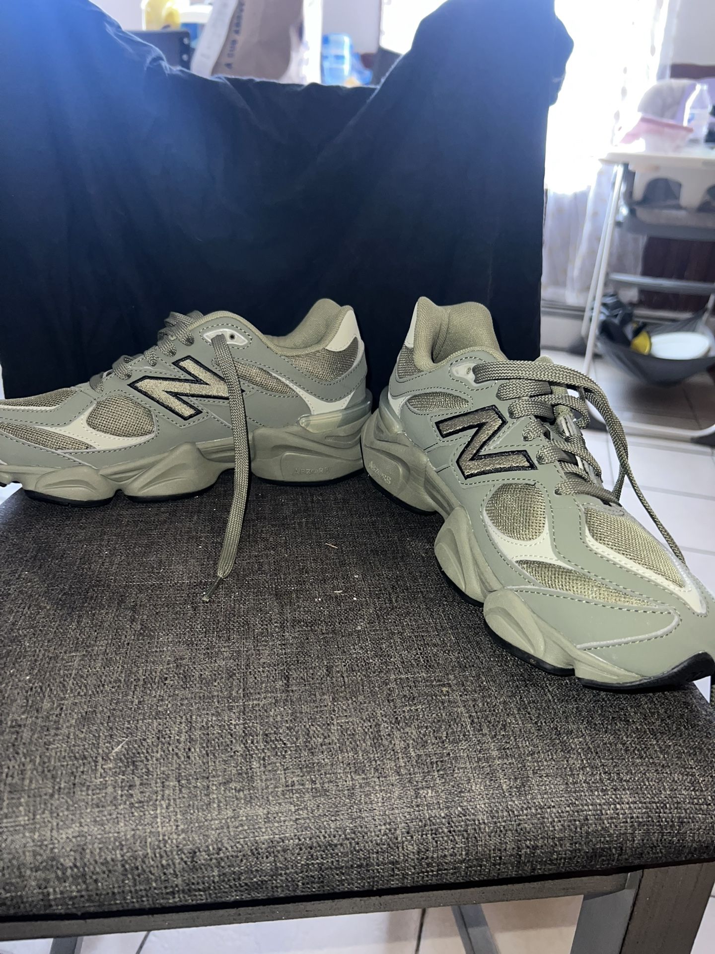 New Balance 9060