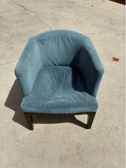 Velvet accent chair