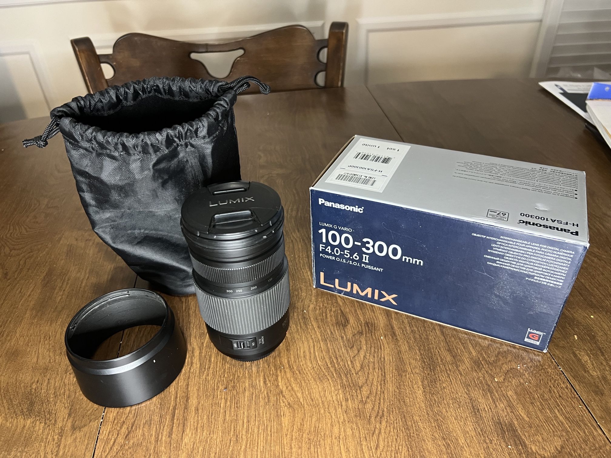 LUMIX 100-300mm LENSE