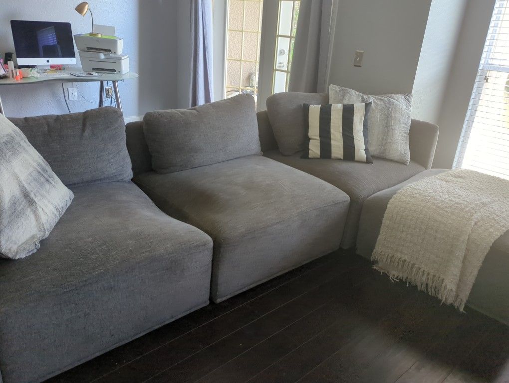 Grey 4pc Sectional Sofa.