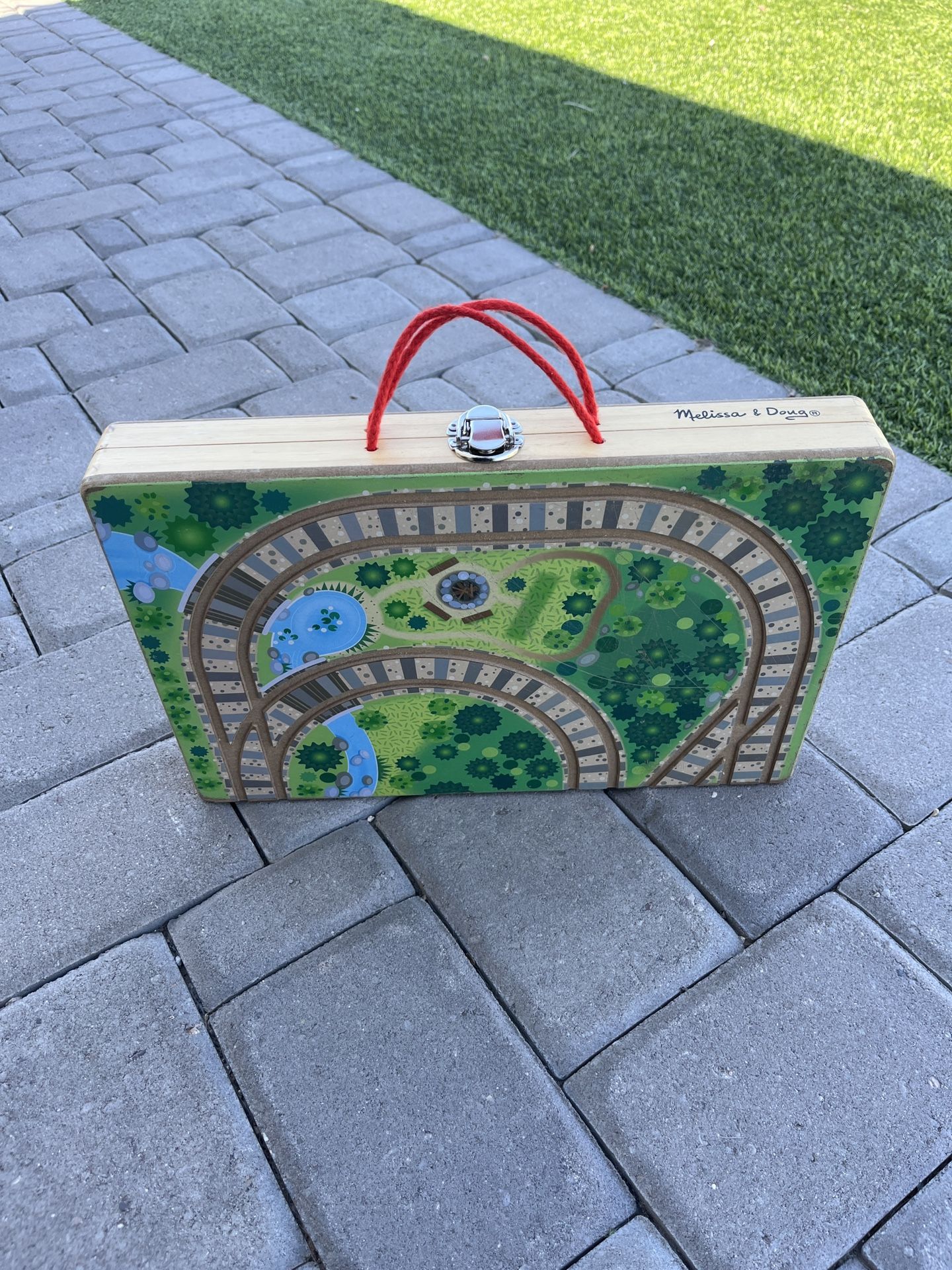 Melissa & Doug Wooden Take-Along Tabletop Railroad for Kids and Toddlers 3+