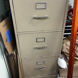 4 Drawer Filing Cabinet 