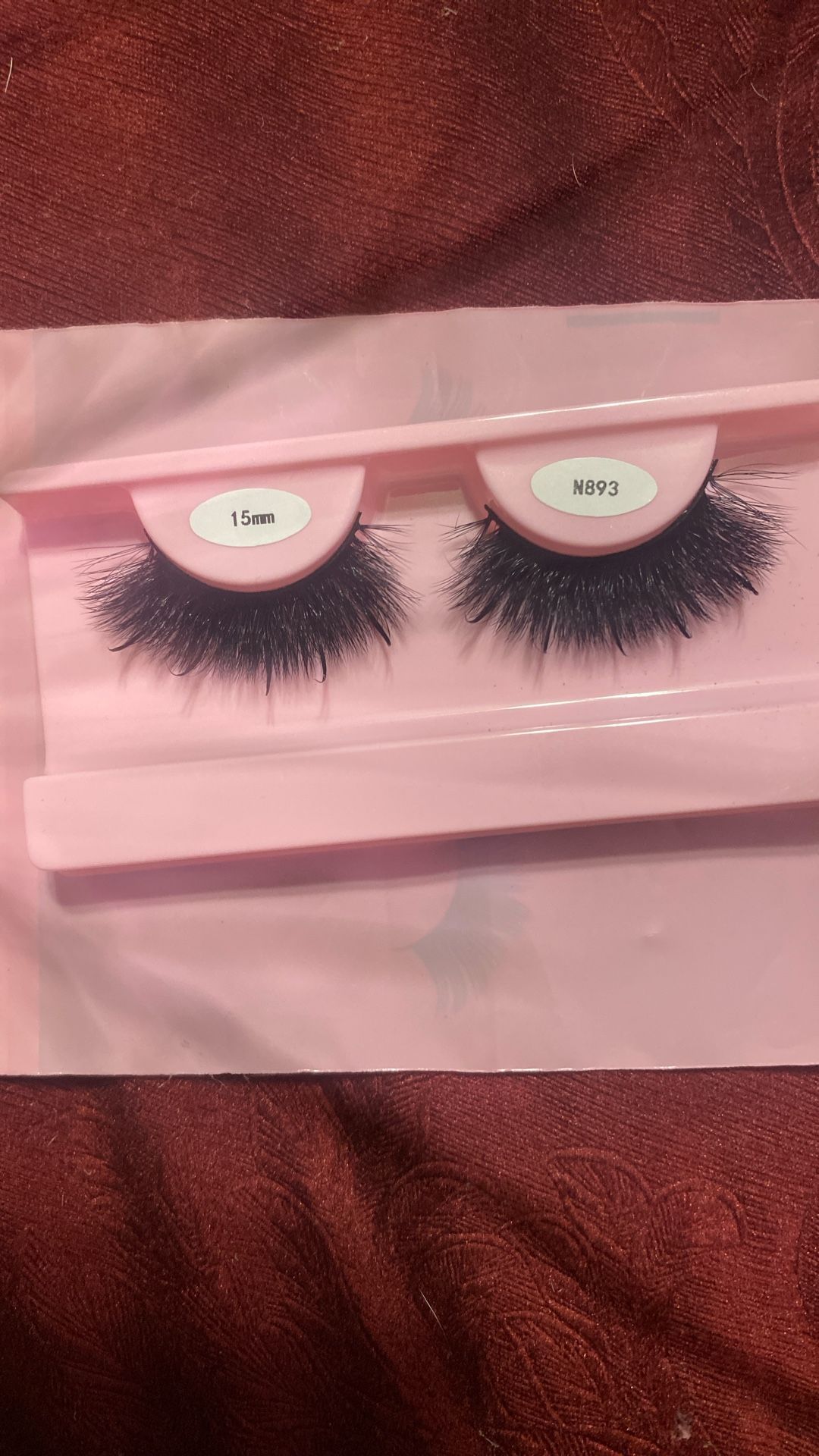 Fluffy Lashes With Spikes