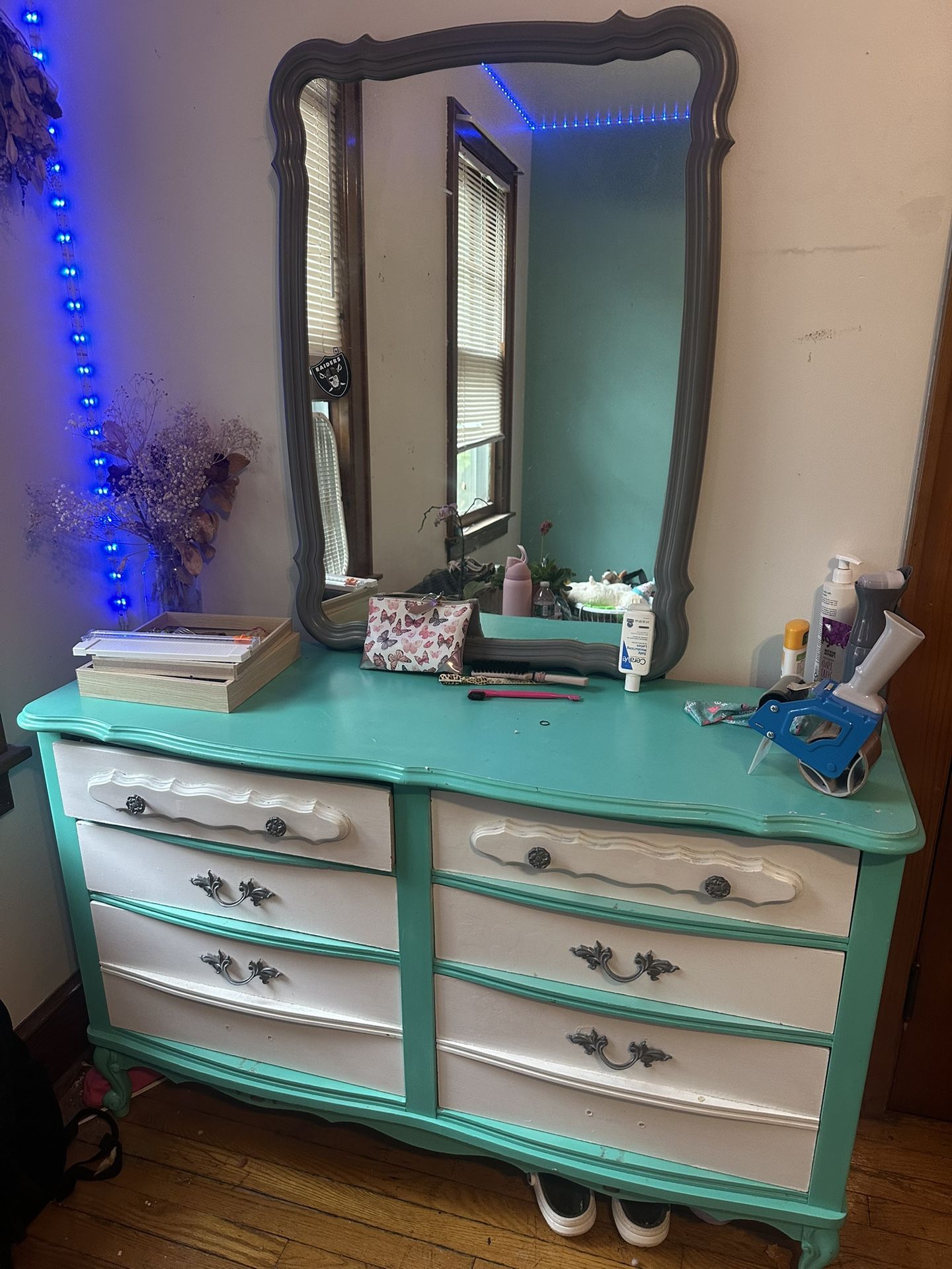 Girls Bedroom Dresser with mirror
