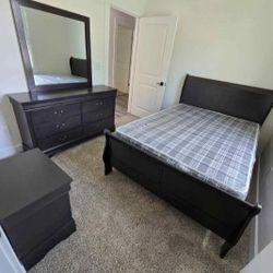 QUEEN BEDROOM SET (Available in White, Black & Cherry) $799
