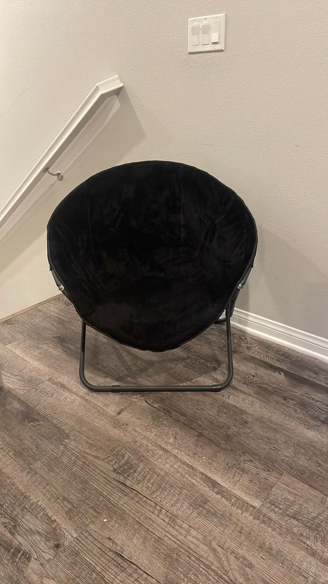 Saucer Chair