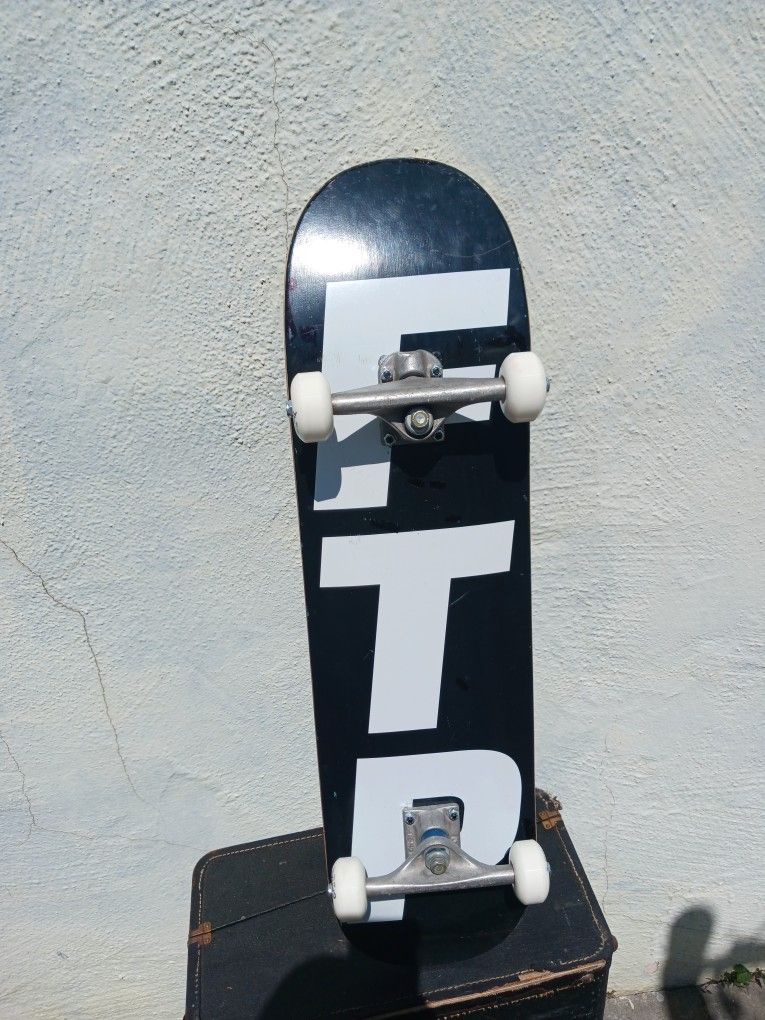 Ftc Complete Skateboard 8.25'