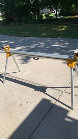 DeWalt Saw with stand