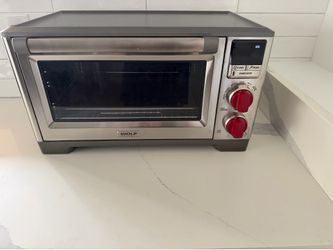 Wolf Gourmet Oven with conv and toast
