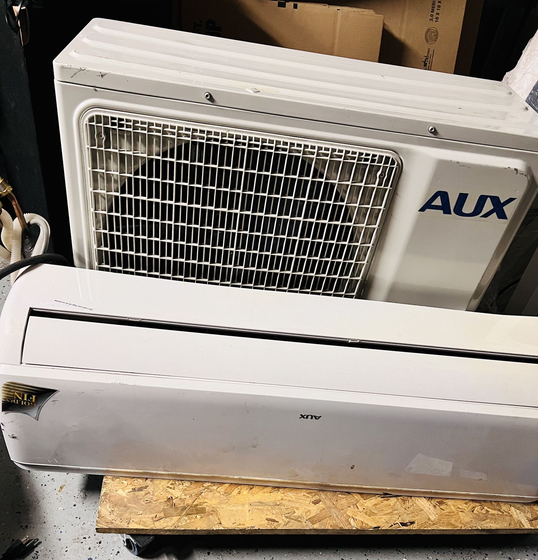 AUX 24,000 btu Mini Split Air Conditioner 