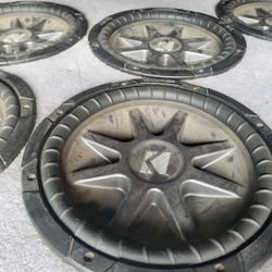 8 Kikers Bajos  Con Cajon En Buenas Condiciones 