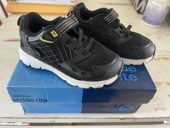 NIB Children’s 6 1/2 Extra Wide Shoes
