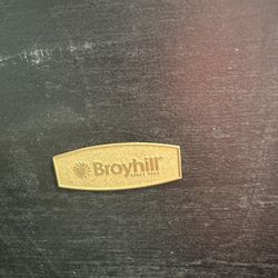 Table: New Broyhill dining table - wood, seats 6  Brand new Broyhill wood dining table. 
