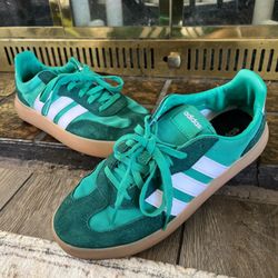 Women’s 8.5 Adidas Barreda Decode Sneakers