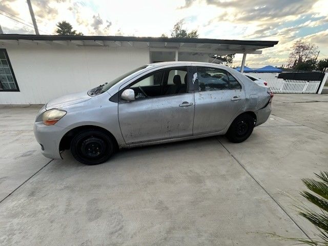 2011 Toyota Yaris