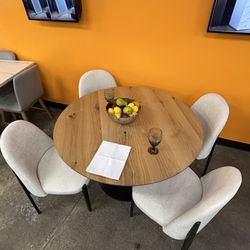 Dining table set