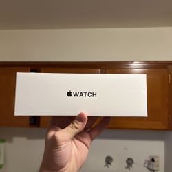 Apple Watch SE 2nd Generation (BRAND NEW)
