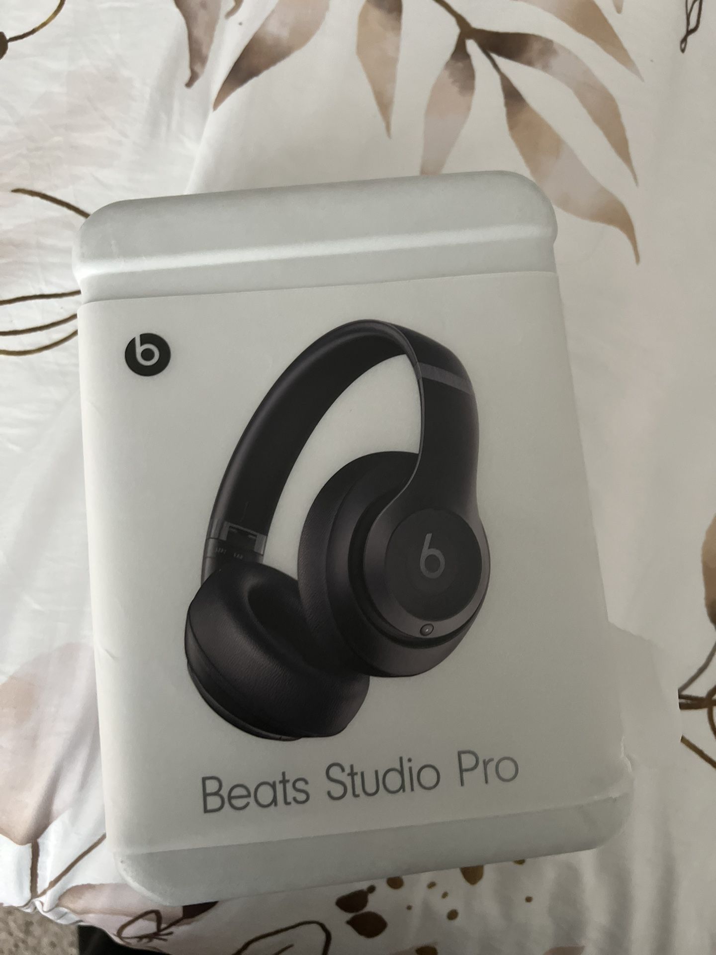 Beats Studio Pro