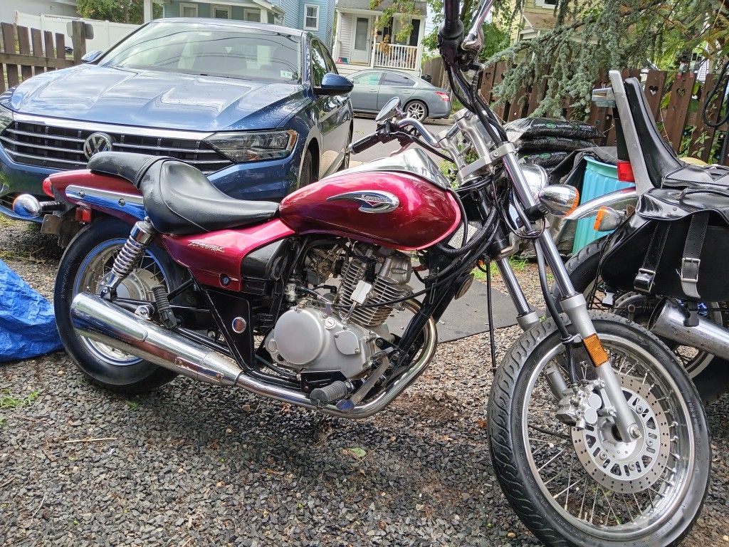 Kawasaki Eliminator 125 Street Cruiser
