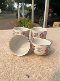 Chinese Porcelain Tea Cups Set of 6