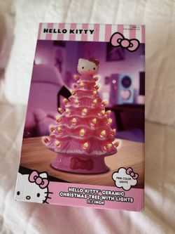 Hello Kitty Christmas Tree 