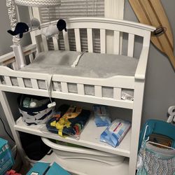 Changing Table with pad